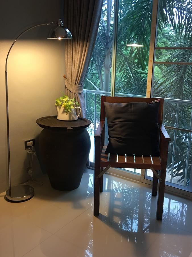 Aparthotel The O2 Udon Thani Esterno foto