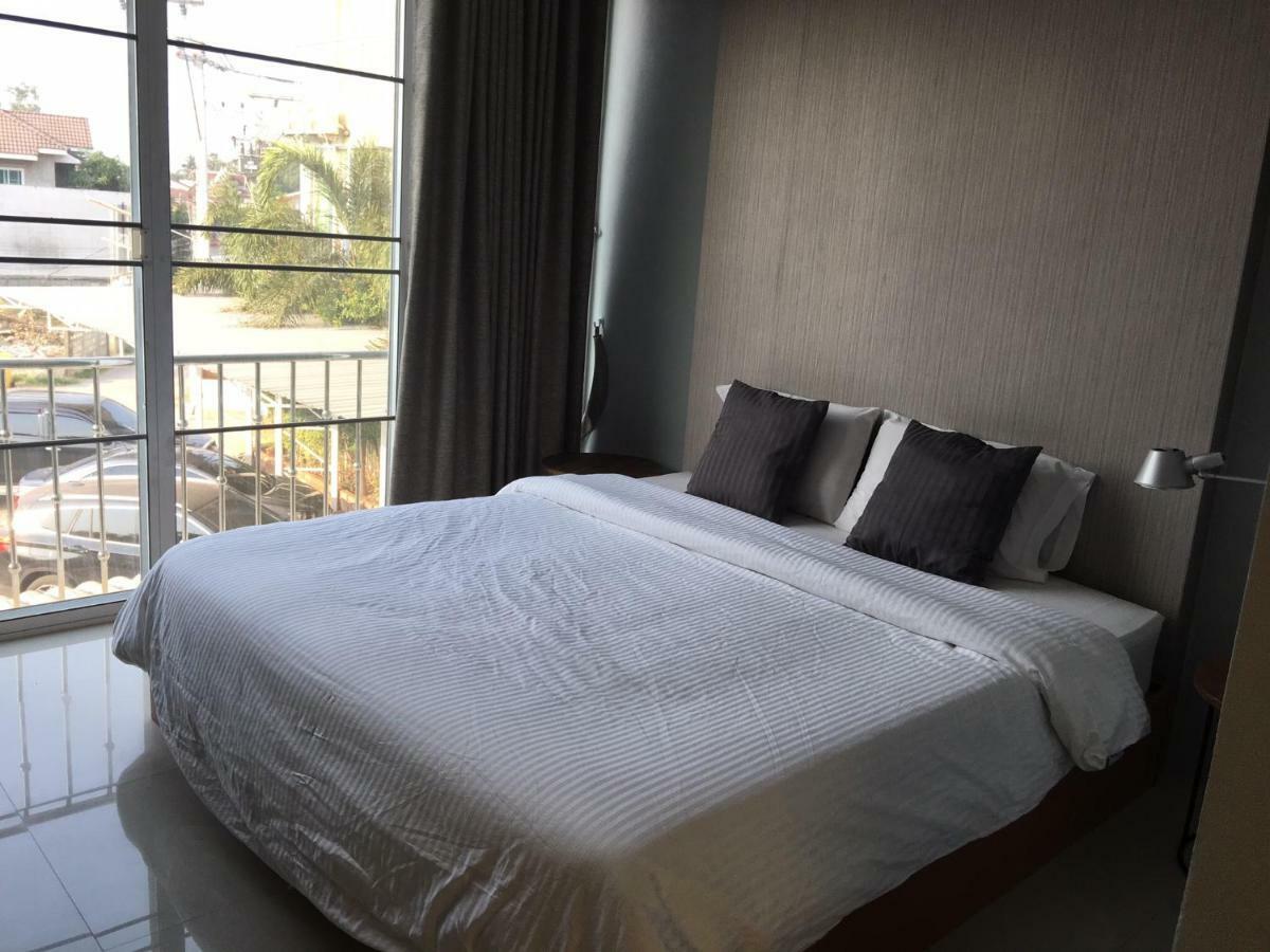 Aparthotel The O2 Udon Thani Esterno foto