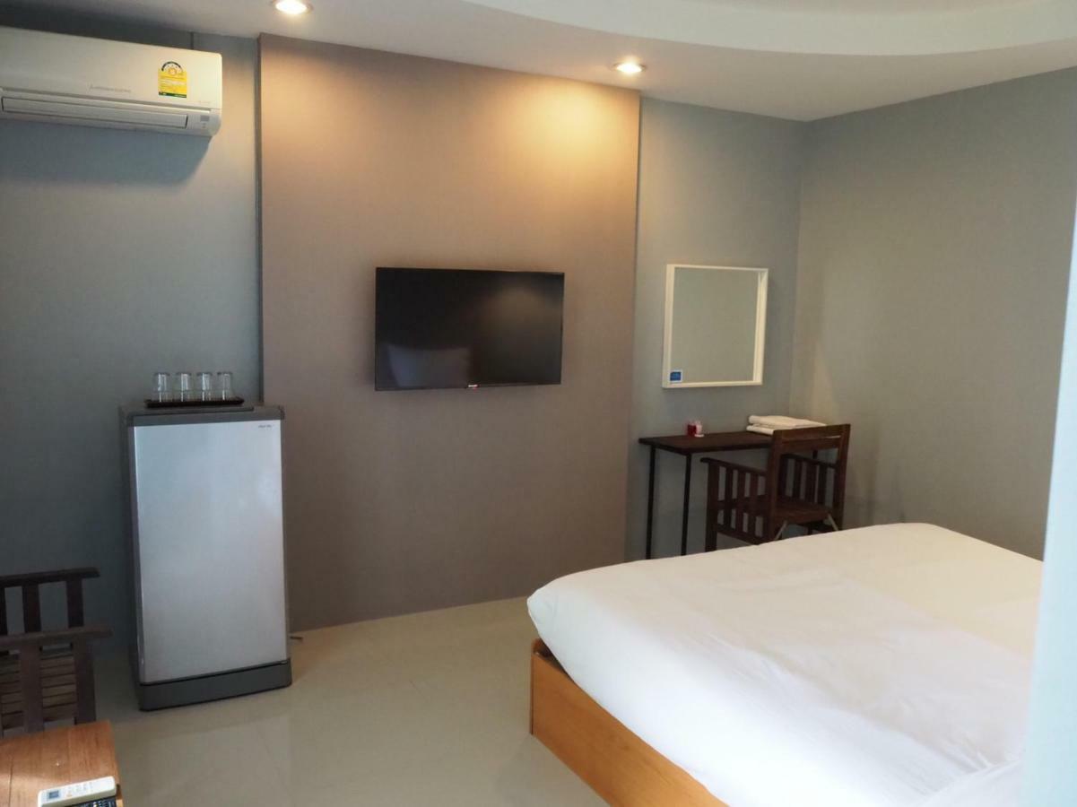 Aparthotel The O2 Udon Thani Esterno foto